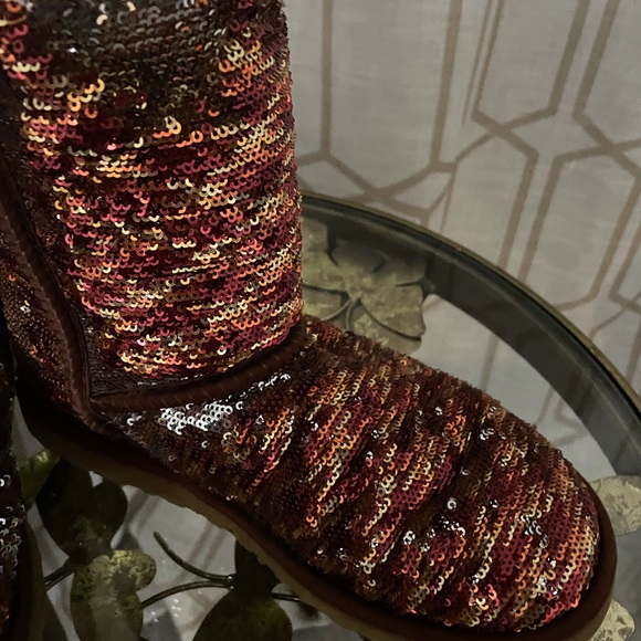 Sequin Ugg’s S 6 - Picture 4 of 6